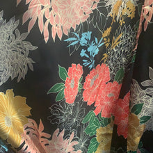 Load image into Gallery viewer, Satin Garden Floral Kimono 
