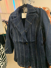 Load image into Gallery viewer, Denim Blazer 
