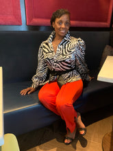 Load image into Gallery viewer, Black N White Print Shirt 
